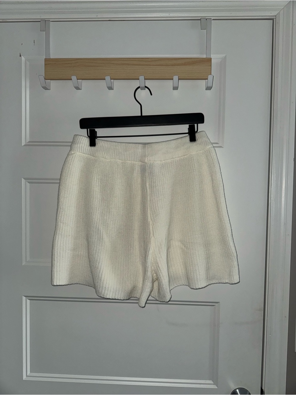 MABLE Cream Knit Shorts - Picture 2 of 3